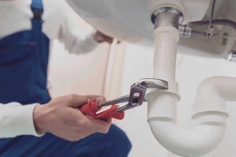 Plumber Repair